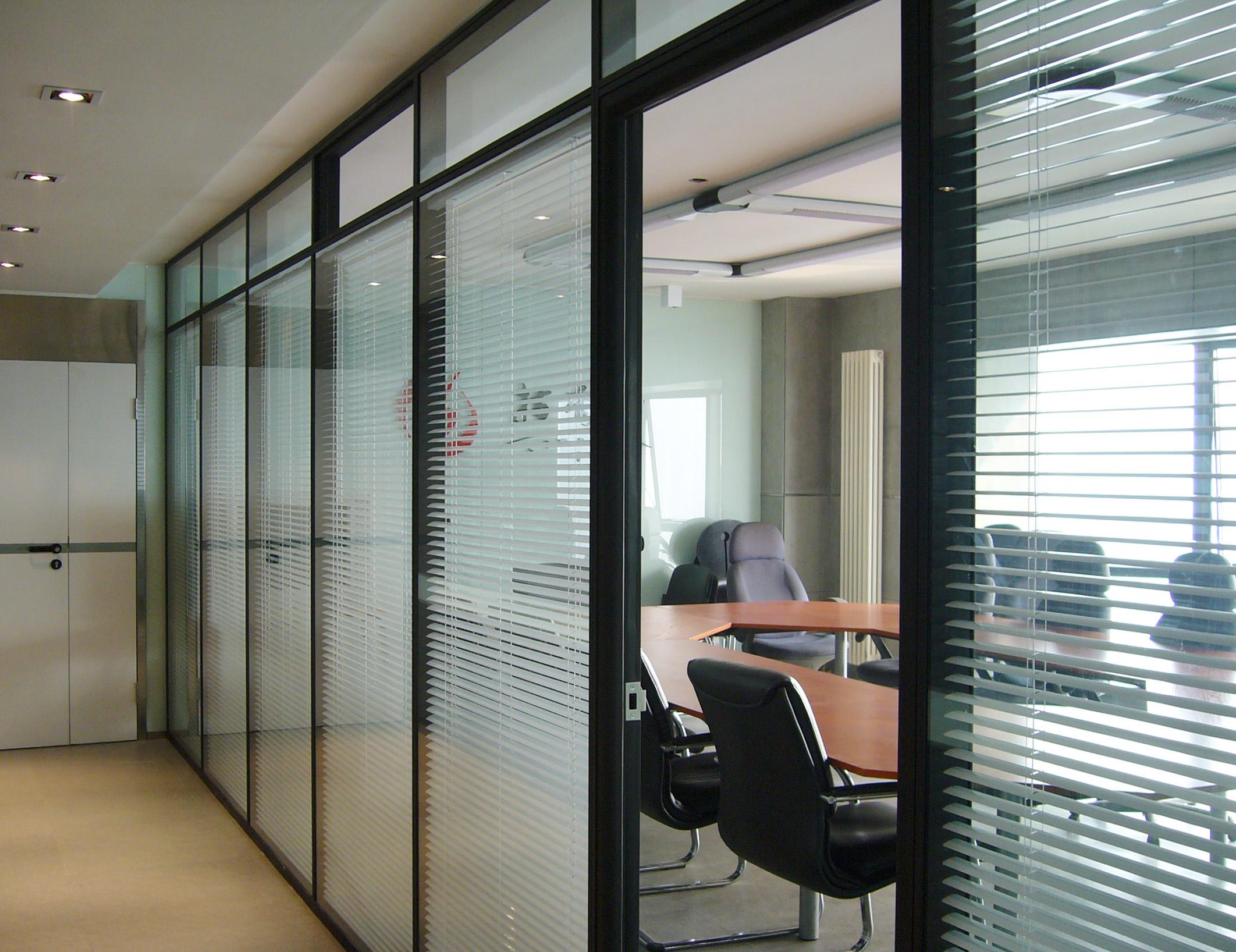 办公室无框玻璃隔断墙图片-房天下装修效果图
